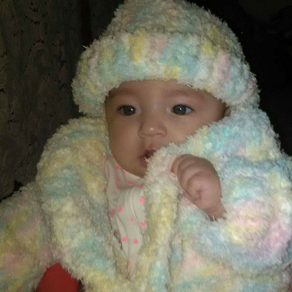 Baby sweater and matching hat - hand knitted.